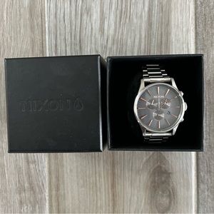 Nixon Sentry Chrono Watch in Charcoal and Rose Gold